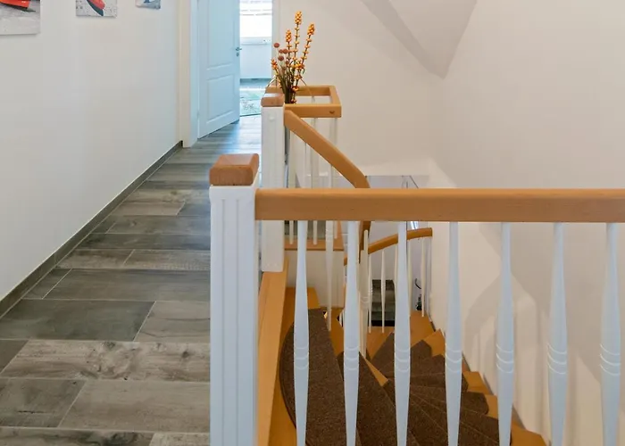 To Huus 多纳莫塞尔